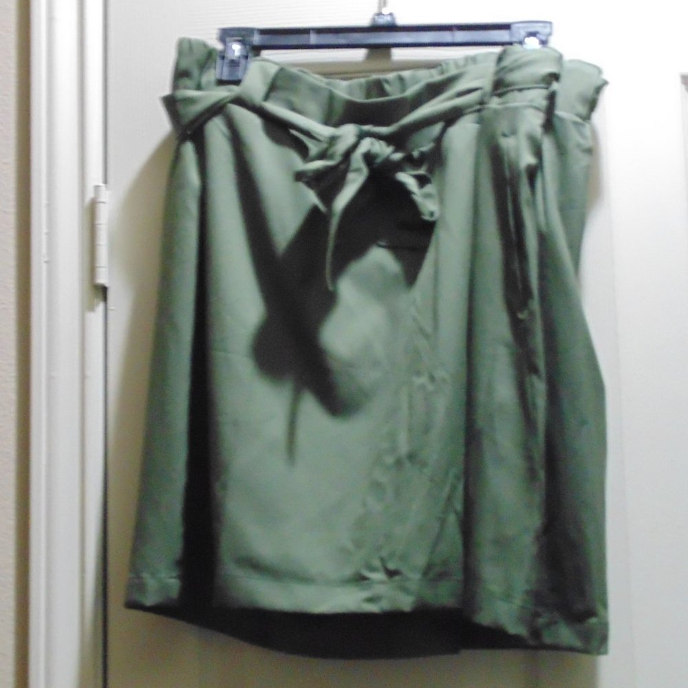 3x olive green plus size skort